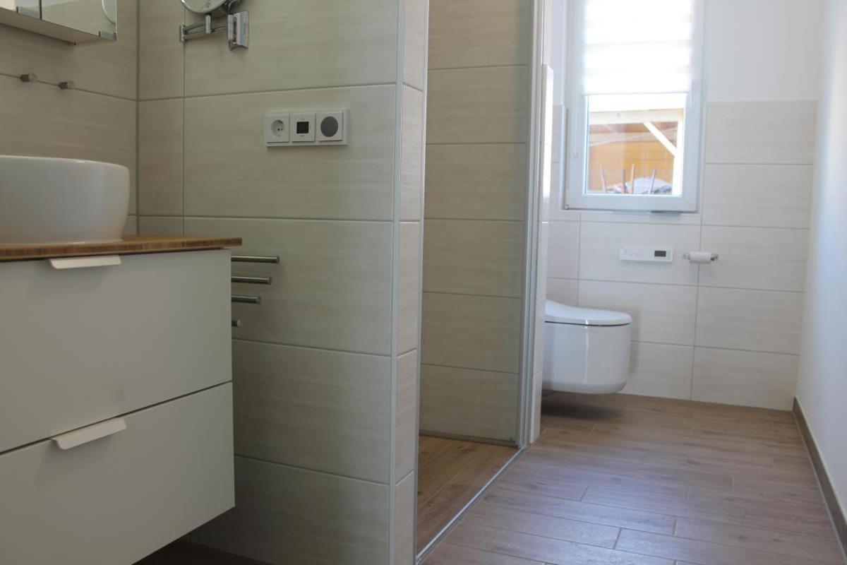 Ferienwohnung De Windroos Born Exterior foto